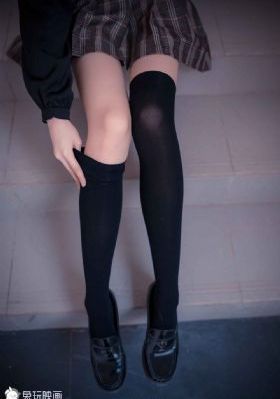 暗交小拗女一区二_DVD高清免费观看