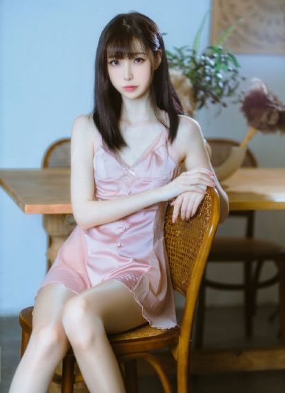 美丽的姑娘在线观看中文版_720神马在线观看
