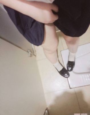 高三学生女裸体洗澡免费_高清在线视频观看