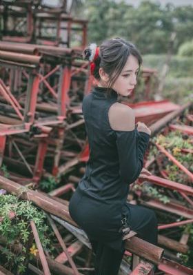 干日韩美女_在线观看免费版