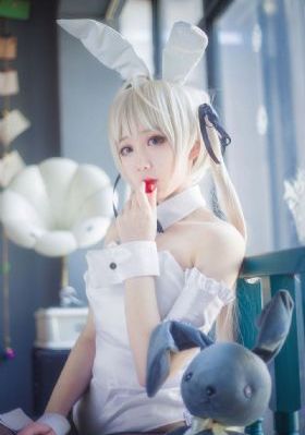 诱人的短裙女教师中文字幕_HD视频大全
